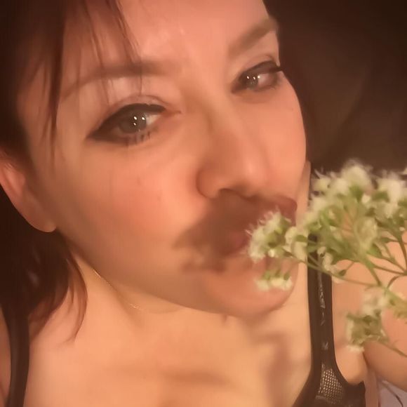 Meet your Posher, Felicia - Picture 1 of 1